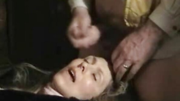 艺术经纪人 Darla Crane 想要一些僵硬的东西