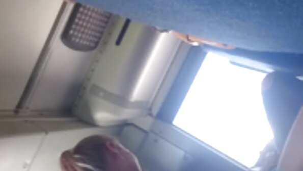 性感的摩洛伊斯兰解放阵线 Lexi Luna 与大假山雀与她女儿的男朋友发生性关系