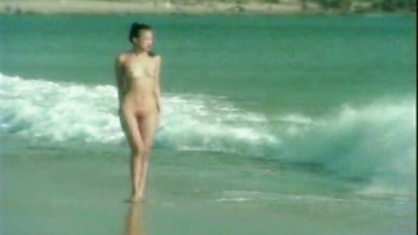 摩洛伊斯兰解放阵线教育家与她的学生单独相处