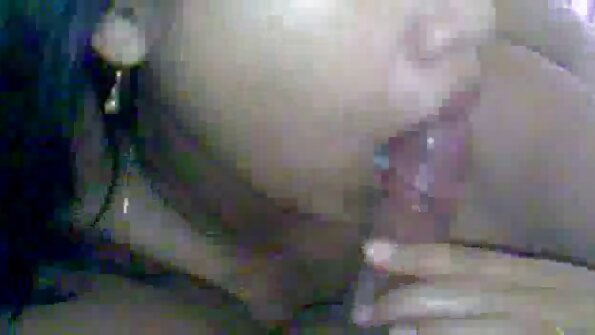 Edyn Blair 骑着 Black Fat Boner