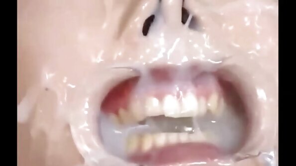 红头发的宝贝正在做爱的梦