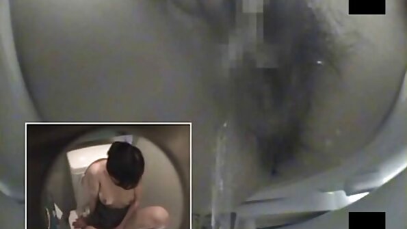 维罗妮卡 Avluv 是他妈的她的情人